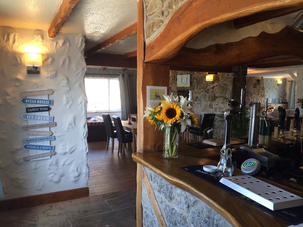 Ty Dderw Country Inn Moelfre Esterno foto