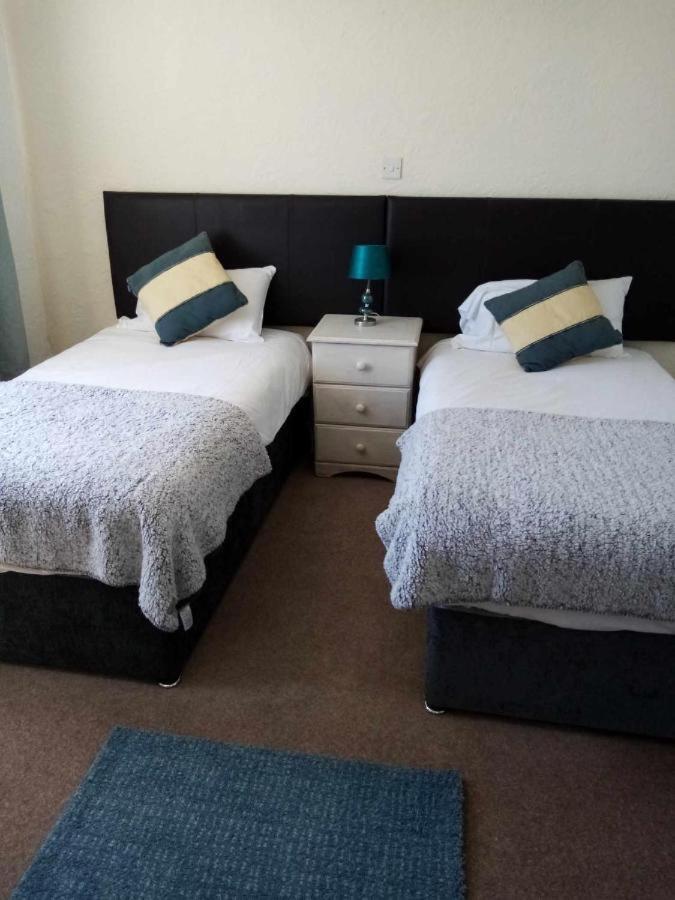 Ty Dderw Country Inn Moelfre Esterno foto