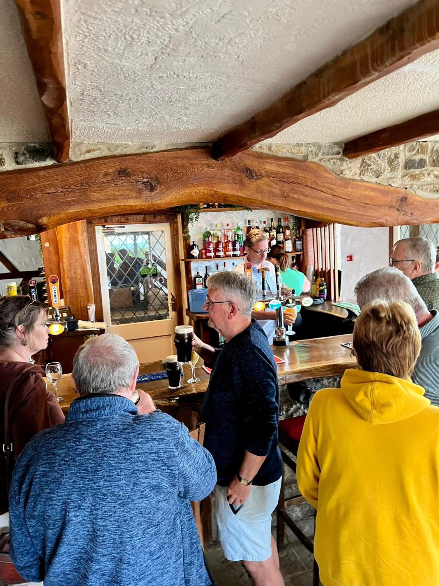 Ty Dderw Country Inn Moelfre Esterno foto