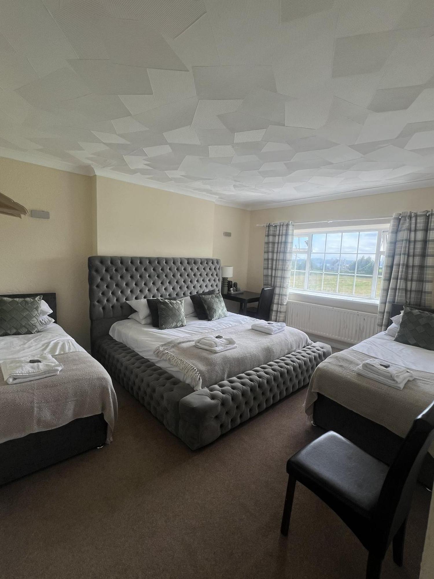 Ty Dderw Country Inn Moelfre Camera foto